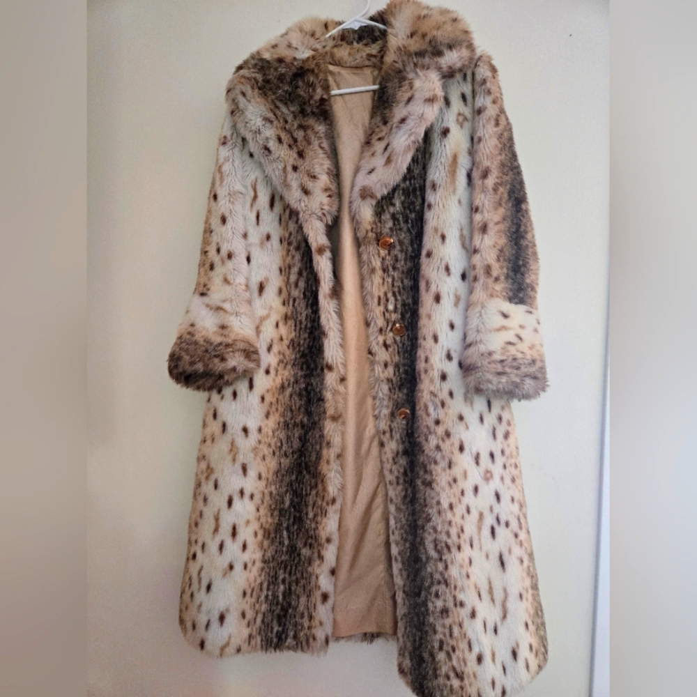 Russel taylor vintage faux fur coat